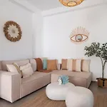Pounta ,2br W Shared Pool,fiora I Casa de Férias Pounda