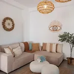 Pounta ,2br W Shared Pool,fiora I Casa de Férias