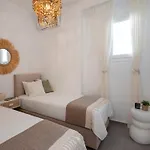 Pounta ,2br W Shared Pool,fiora I * Pounda