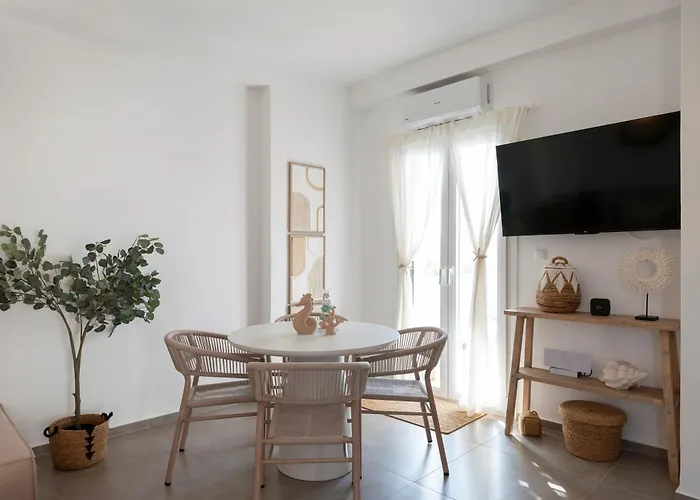 Дом отдыха Pounta ,2Br Apartment W Shared Pool,Fiora I