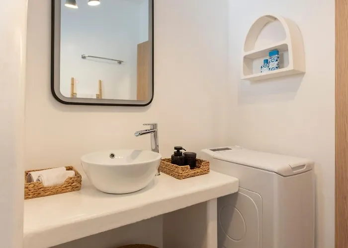 Pounta ,2Br Apartment W Shared Pool,Fiora I *