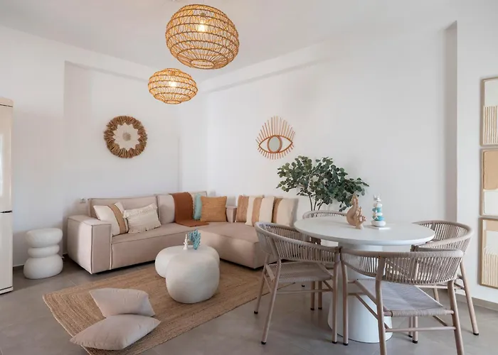 Vakantiehuis Pounta ,2Br Apartment W Shared Pool,Fiora I