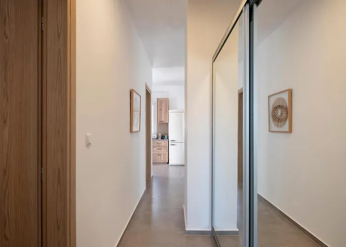 Pounta ,2Br Apartment W Shared Pool,Fiora I *